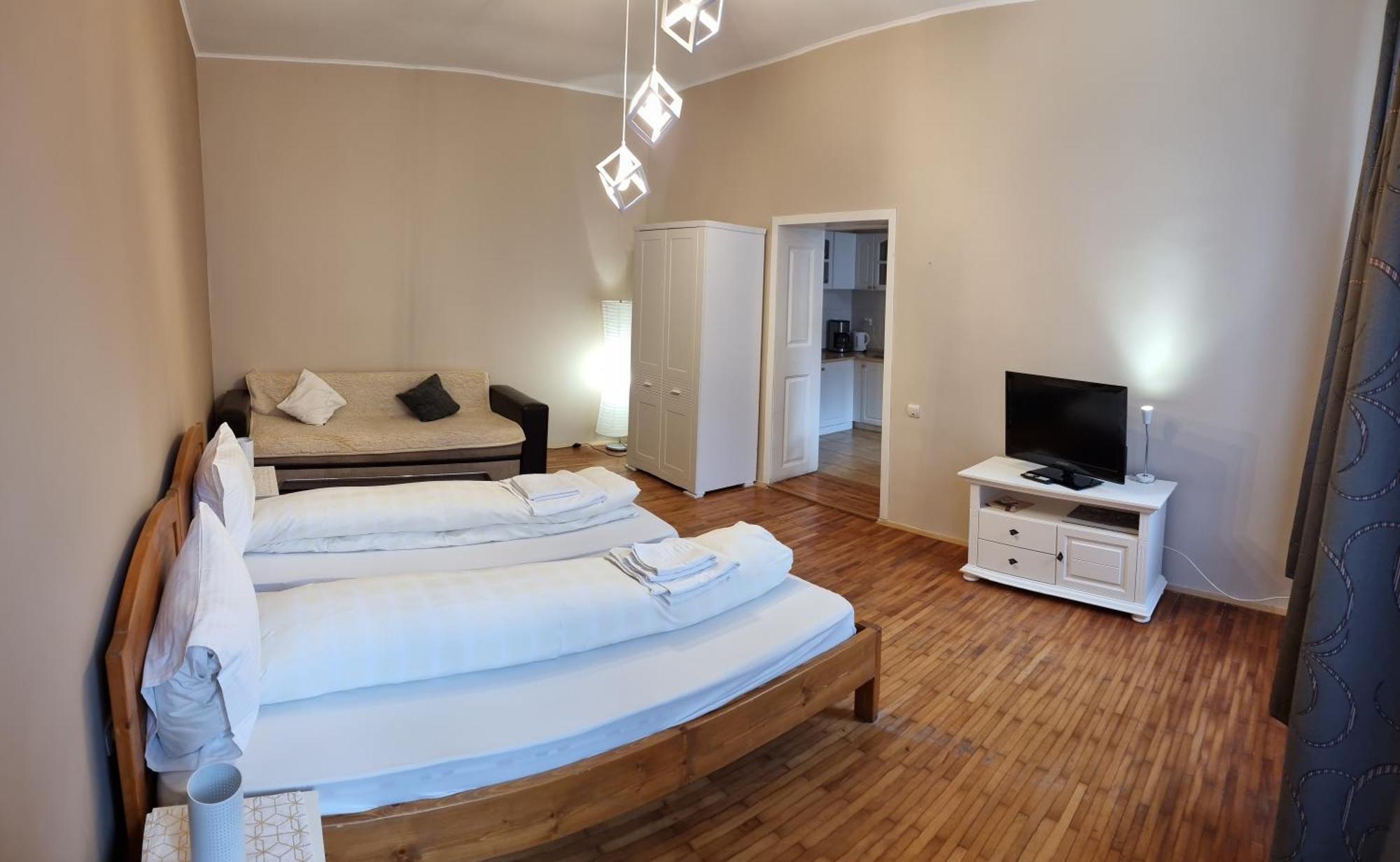 Fabini Apartments Mediaş Δωμάτιο φωτογραφία