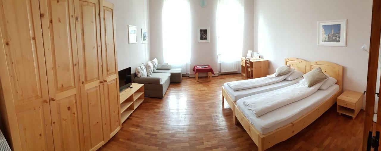 Fabini Apartments Mediaş Εξωτερικό φωτογραφία